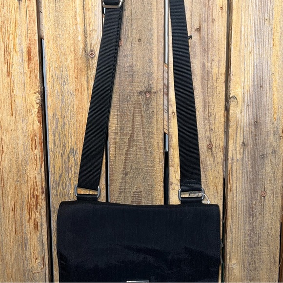 Baggallini Black Shoulder Bag - Picture 7 of 10